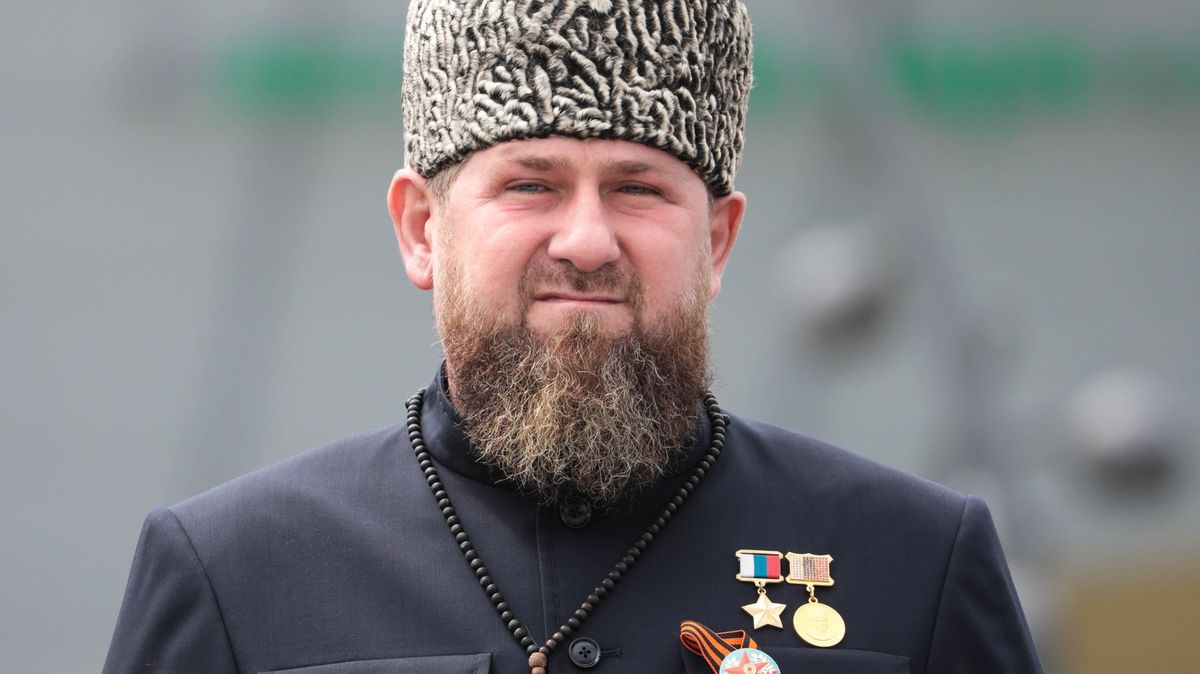 Kadyrov o svém ukradeném koni: „Kde je chrabrá česká policie?“